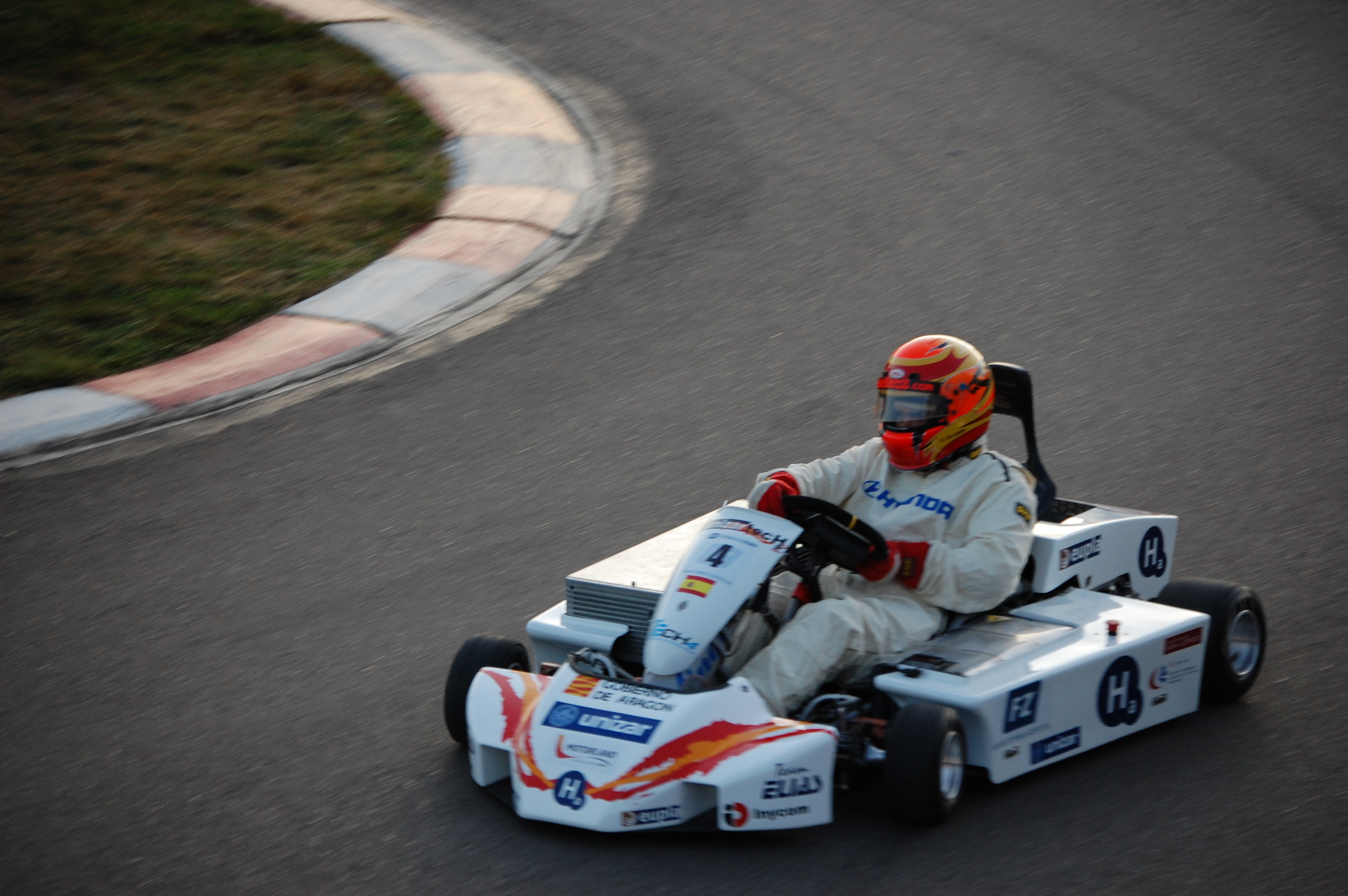 You are currently viewing Kart de Hidrógeno (Formula Zero)